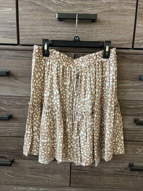 Women’s Tan and White Tiered Dot Skirt